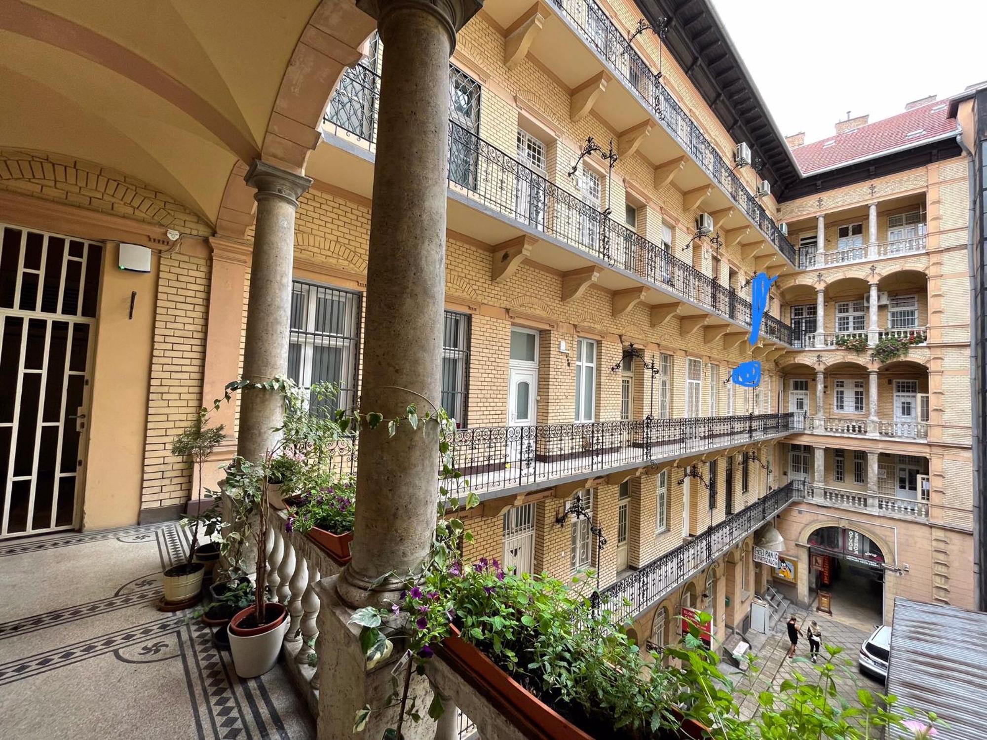 Andrassy Adventures Apartment บูดาเปสต์ ภายนอก รูปภาพ